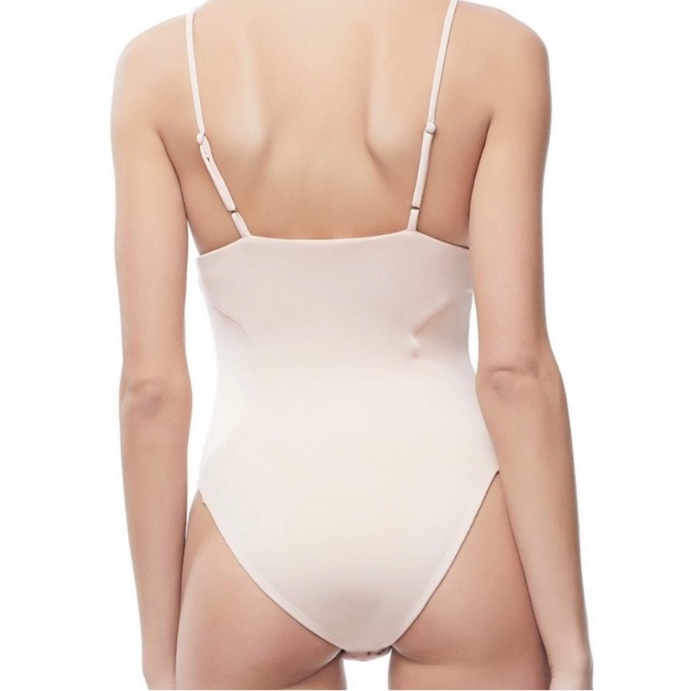 Good American Not So Basic Blush Cami Bodysuit In… - image 3